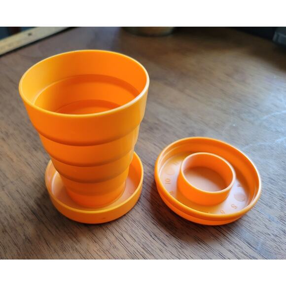 Vintage Stanhome Orange Tuckaway Collapsible Telescoping Travel Cup & Pill Box - Picture 6 of 6